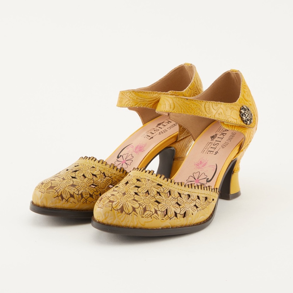 L'Artiste by Spring Step Visionary Women's Dress Yellow Heels